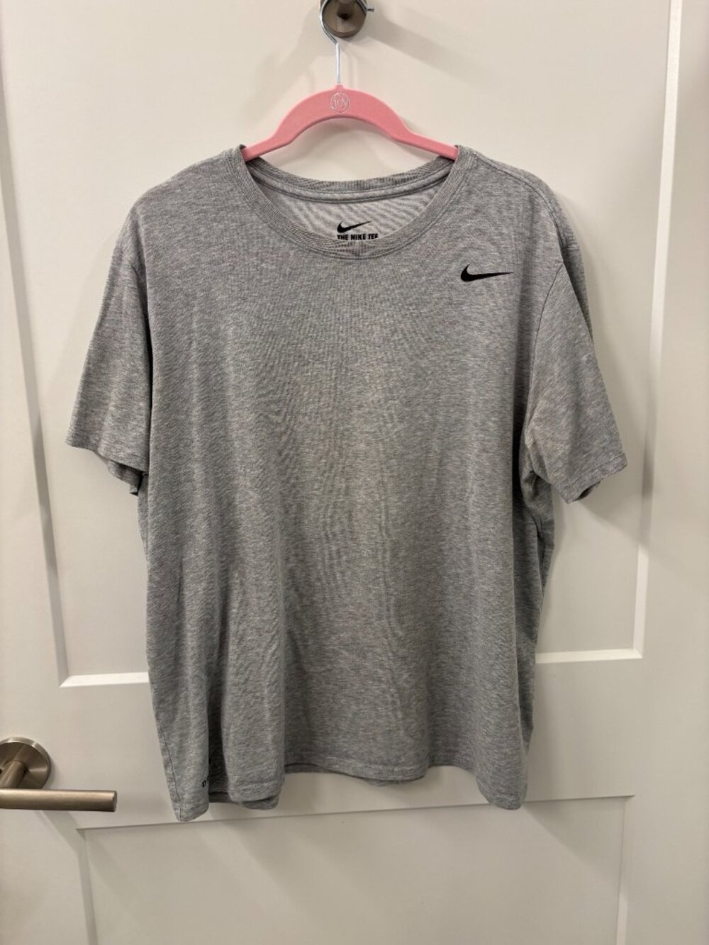 Nike Men's Grey Short Sleeve T-Shirt Size XL